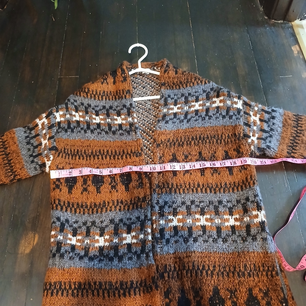 Aztec Style Acrylic Open Cardigan With Pockets - Picture 14 of 14
